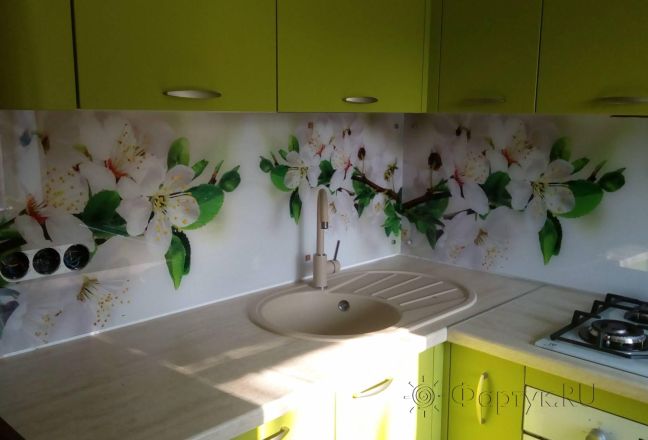 Скинали для кухни фото: цветущие ветки, заказ #ИНУТ-3359, Зеленая кухня. Изображение 189070
