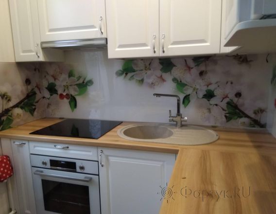 Фартук для кухни фото: цветущие ветки, заказ #ИНУТ-4621, Белая кухня.