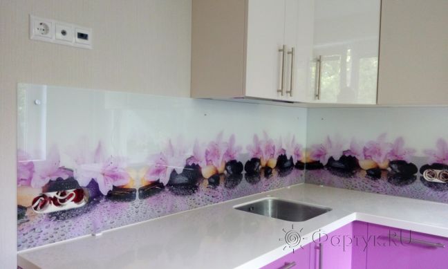 Фартук фото: цветы на камнях, заказ #ГМУТ-504, Фиолетовая кухня.