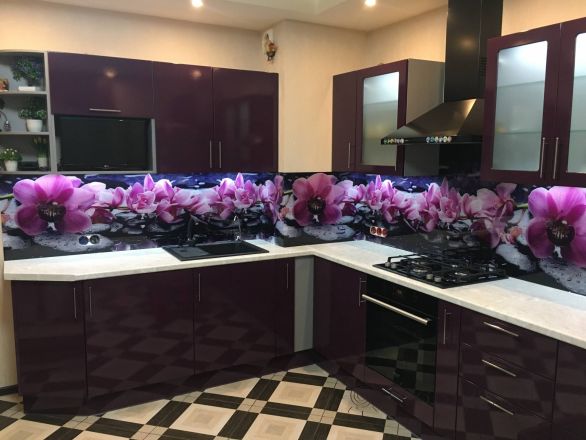 Фартук фото: цветы на камнях, заказ #КРУТ-2434, Фиолетовая кухня.