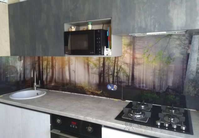 Стеновая панель фото: туманный лес, заказ #ИНУТ-3361, Серая кухня.