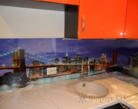 Фартук стекло фото: вечерний бруклинский мост, заказ #S-1332, Оранжевая кухня.