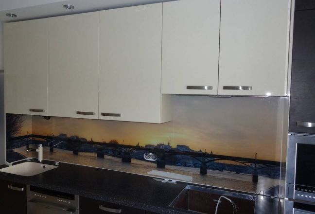 Фартук с фотопечатью фото: вечерняя панорама, заказ #S-1413, Коричневая кухня. Изображение 110872