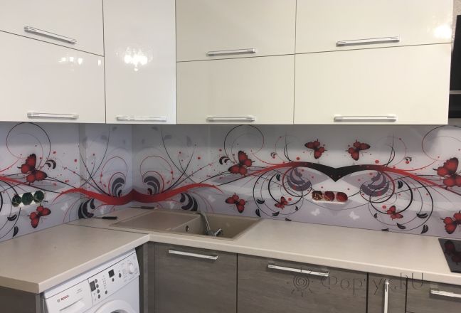 Стеновая панель фото: вензеля и красные бабочки, заказ #КРУТ-542, Серая кухня. Изображение 110448