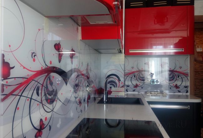 Скинали фото: вензеля и красные бабочки, заказ #ИНУТ-969, Красная кухня. Изображение 110448