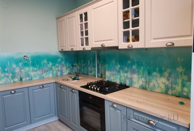 Стеклянная фото панель: весенний фон, заказ #ИНУТ-8959, Синяя кухня.
