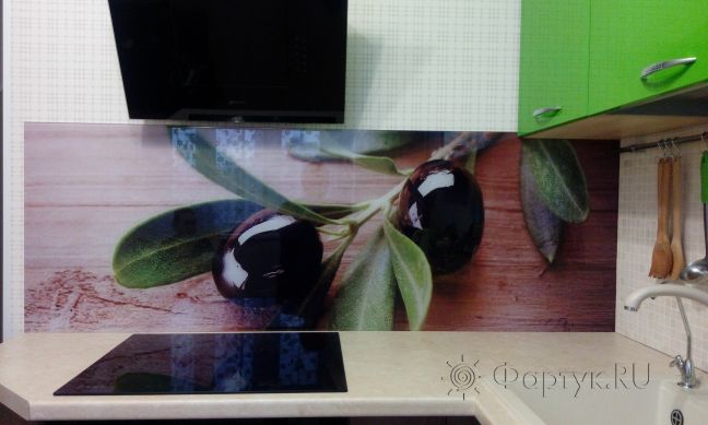 Скинали для кухни фото: ветка оливы на древесном фоне, заказ #ИНУТ-294, Зеленая кухня.