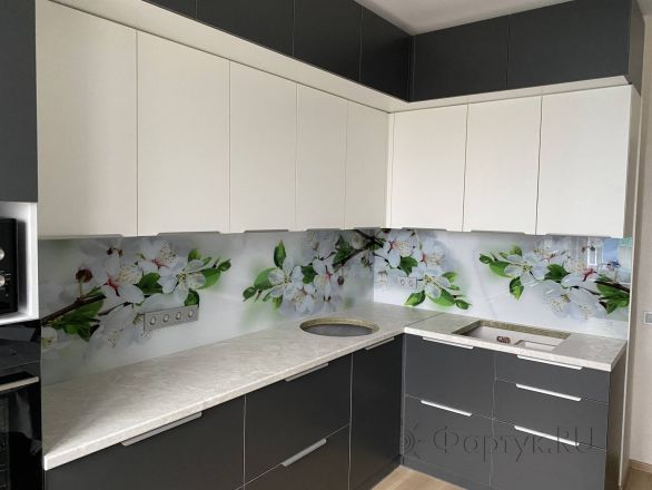 Стеновая панель фото: ветка с цветами, заказ #КРУТ-2956, Серая кухня.