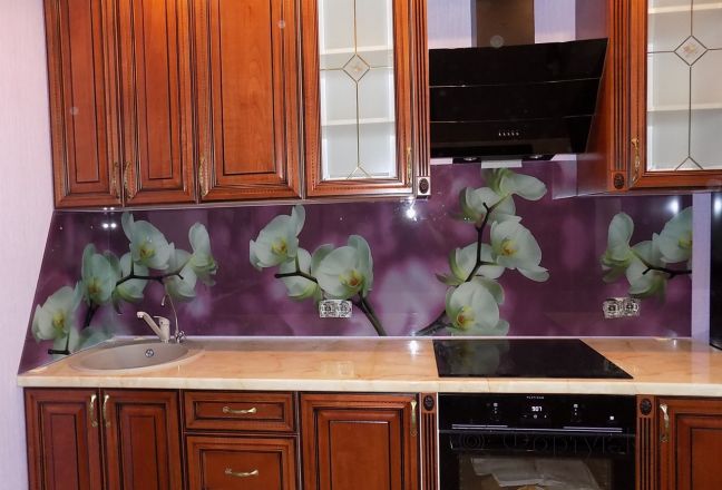 Фартук с фотопечатью фото: ветки орхидеи на фиолетовом фоне, заказ #УТ-597, Коричневая кухня. Изображение 111304