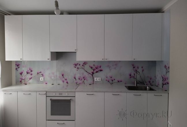 Фартук для кухни фото: ветки цветущей магнолии, заказ #ИНУТ-12221, Белая кухня. Изображение 112686