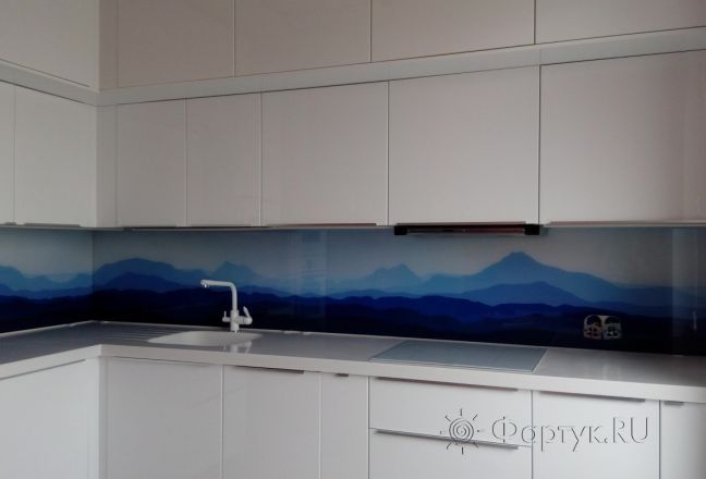 Фартук для кухни фото: вид голубых гор с отражением в озере, заказ #ГМУТ-386, Белая кухня.