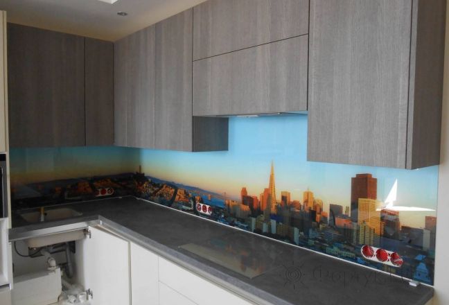 Стеновая панель фото: вид на городской пейзаж., заказ #S-386, Серая кухня. Изображение 110974