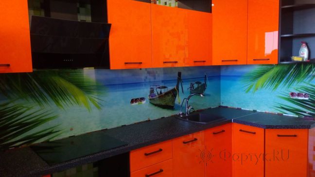 Фартук стекло фото: вид на море, заказ #ИНУТ-3536, Оранжевая кухня.