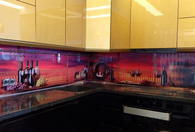 Скинали для кухни фото: винный коллаж, заказ #ГМУТ-057, Желтая кухня.