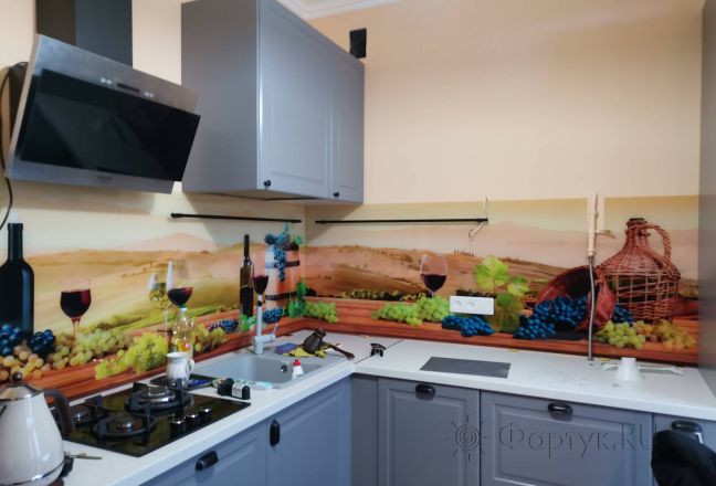 Стеновая панель фото: вино и фрукты, заказ #ИНУТ-10916, Серая кухня. Изображение 205144