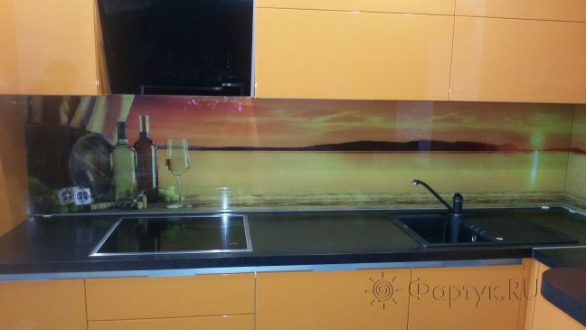 Фартук стекло фото: вино и море, заказ #ГМУТ-631, Оранжевая кухня.