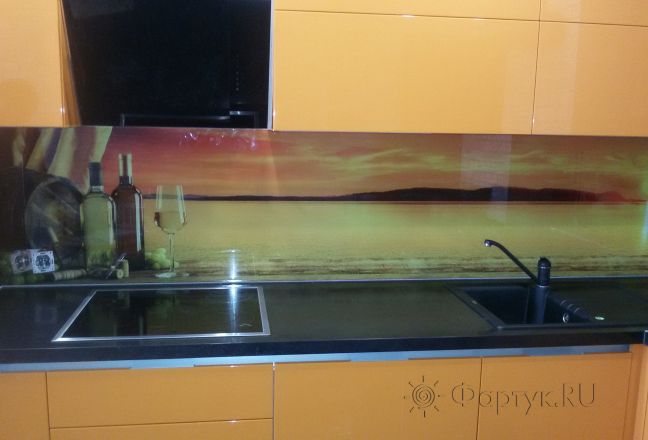 Фартук стекло фото: вино и море, заказ #ГМУТ-631, Оранжевая кухня. Изображение 200756