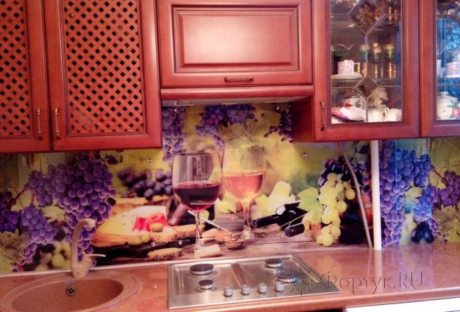 Фартук с фотопечатью фото: вино и виноград, заказ #УТ-1237, Коричневая кухня. Изображение 181010