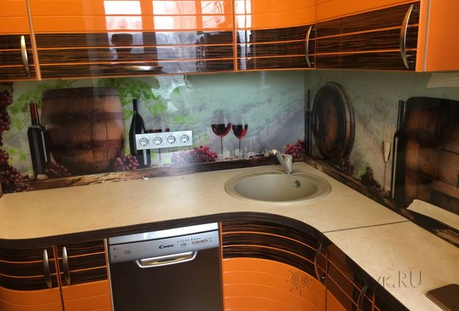 Фартук стекло фото: вино и виноград, заказ #КРУТ-2535, Оранжевая кухня. Изображение 200974