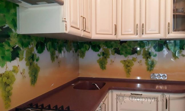 Скинали для кухни фото: виноград, заказ #ИНУТ-2396, Желтая кухня.