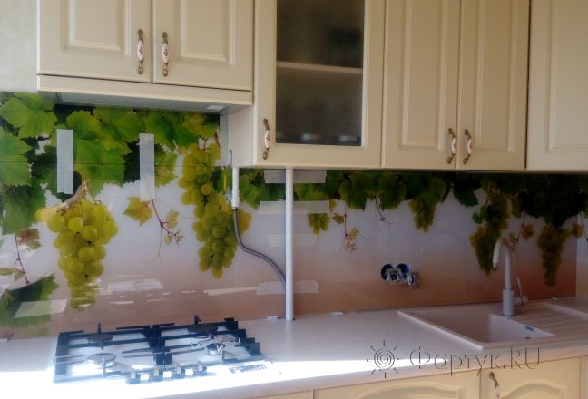 Фартук для кухни фото: виноград на лозе, заказ #ИНУТ-1218, Белая кухня. Изображение 185650