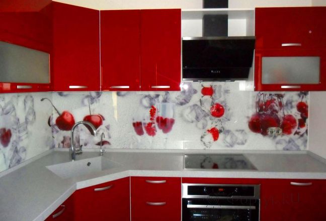 Скинали фото: вишня с кусочками льда, заказ #SN-123, Красная кухня.