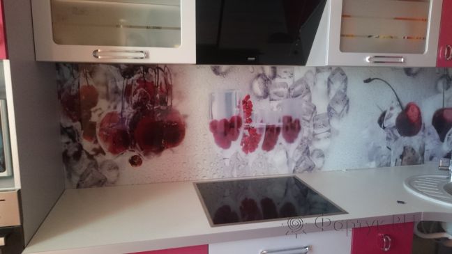 Фартук фото: вишня во льду, заказ #КРУТ-037, Фиолетовая кухня.