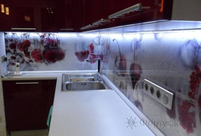 Скинали фото: вишня во льду ., заказ #S-718, Красная кухня. Изображение 112106