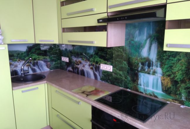 Скинали для кухни фото: водопад, заказ #ИНУТ-965, Зеленая кухня. Изображение 205092
