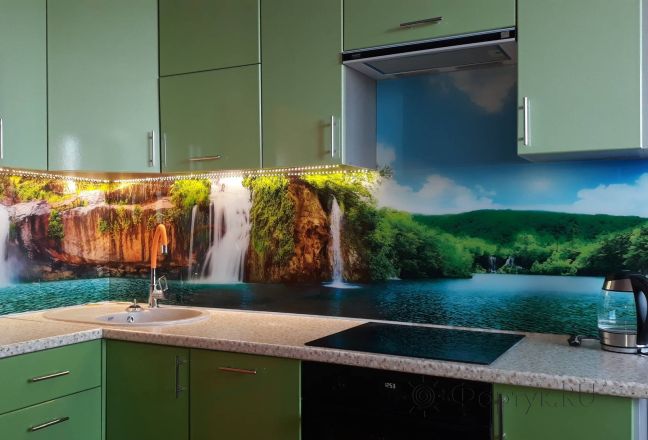Скинали для кухни фото: водопад, заказ #ИНУТ-2713, Зеленая кухня. Изображение 183158