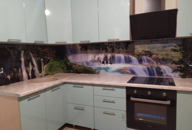 Скинали для кухни фото: водопад, заказ #ИНУТ-5273, Зеленая кухня.