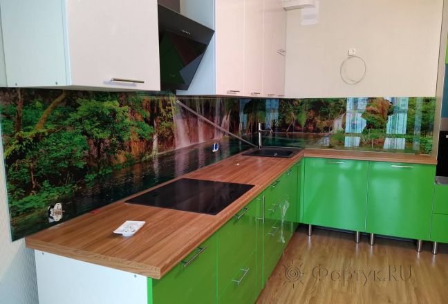 Скинали для кухни фото: водопад, заказ #ИНУТ-6688, Зеленая кухня. Изображение 183250