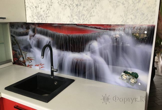 Скинали фото: водопад, заказ #КРУТ-2568, Красная кухня. Изображение 190568