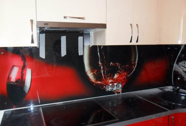 Скинали фото: яркий винный коллаж, заказ #SN-108, Красная кухня. Изображение 113316