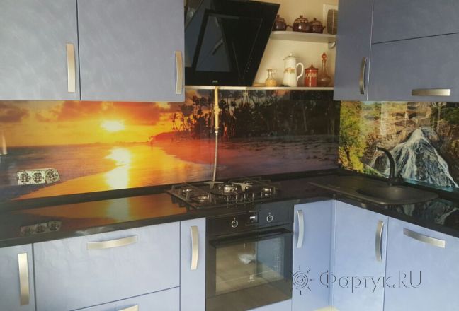 Стеклянная фото панель: закат, заказ #УТ-693, Синяя кухня.