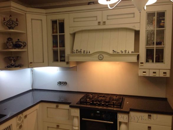 Фартук для кухни фото: заливка белым цветом, заказ #УТ-227, Белая кухня.