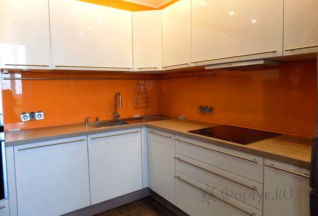 Фартук для кухни фото: заливка однотонным цветом, заказ #УТ-404, Белая кухня.