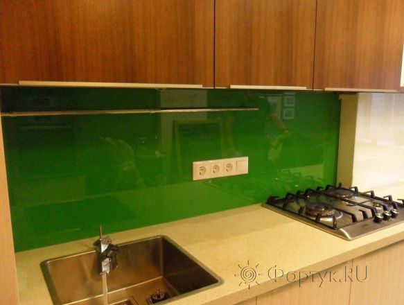 Фартук с фотопечатью фото: заливка зеленым цветом, заказ #S-805, Коричневая кухня.