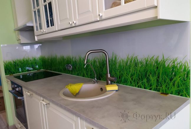 Фартук для кухни фото: зеленая трава, заказ #ИНУТ-4345, Белая кухня. Изображение 111432