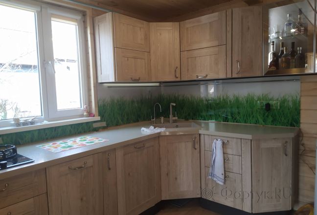 Фартук с фотопечатью фото: зеленая трава на белом фоне, заказ #ИНУТ-9119, Коричневая кухня. Изображение 111432