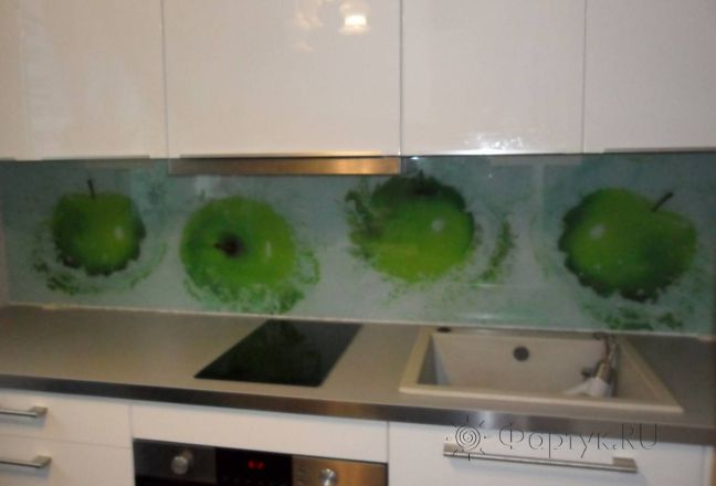 Фартук для кухни фото: зеленые яблоки в воде., заказ #SN-331, Белая кухня. Изображение 112218