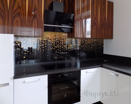Фартук с фотопечатью фото: золотая россыпь, заказ #УТ-454, Коричневая кухня.