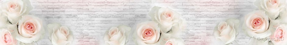 Скинали — Розы на фоне серого кирпича 
