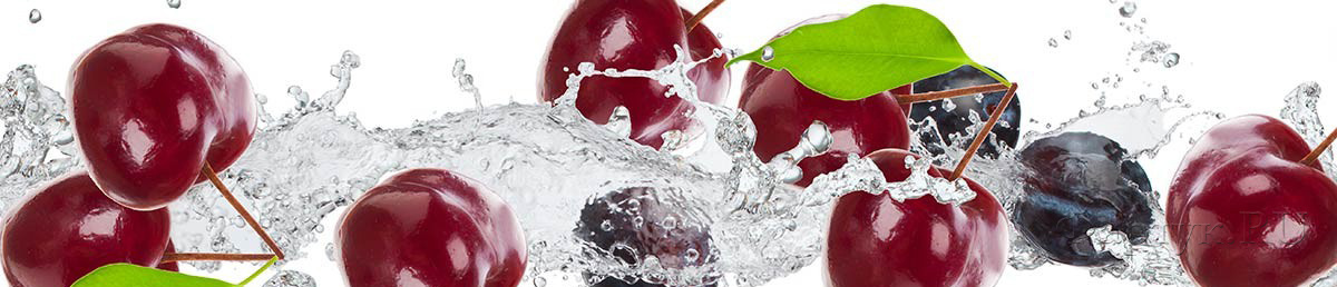 Скинали — Крупная вишня в брызгах воды