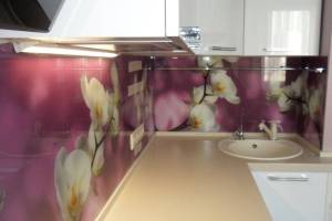 Фартук для кухни фото:  орхидеи на розовом фоне., заказ #S-1112, Белая кухня.