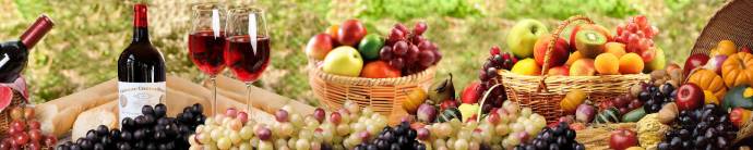 Скинали — Вино и фруктовые корзины