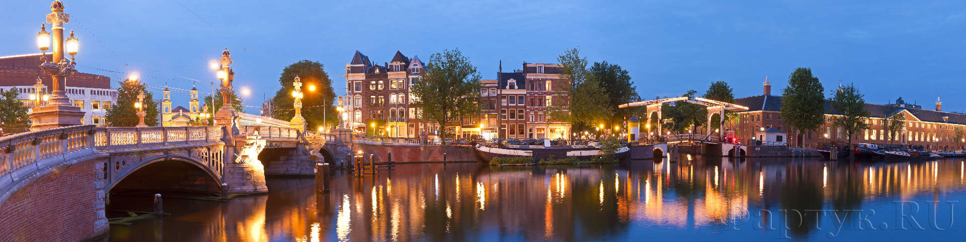 Вечерний мост в Амстердаме