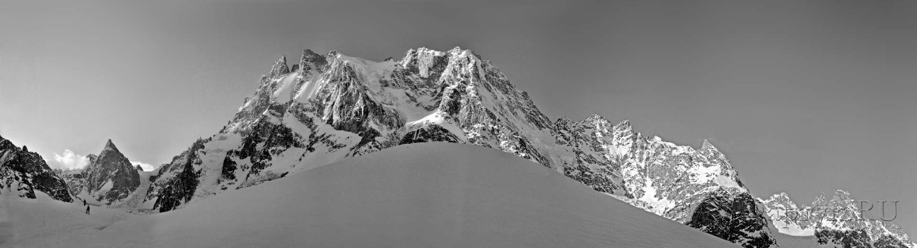 Скинали — Вершина горы в снегу