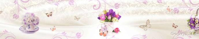 Скинали — Фиолетовые цветы на бежевом фоне с бабочками.