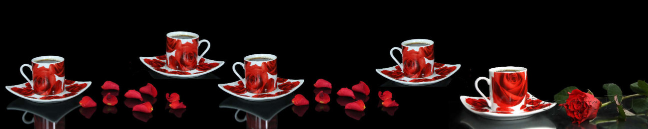Скинали — Чай в чашках и роза с лепестками